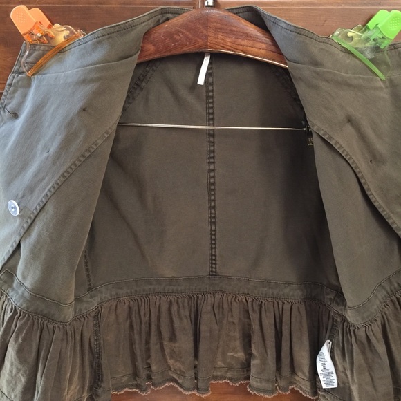 ▫️FREE PEOPLE Ruffle Detail Jacket - Picture 7 of 12